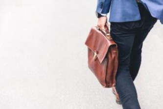 公司代缴社保多少钱一月？